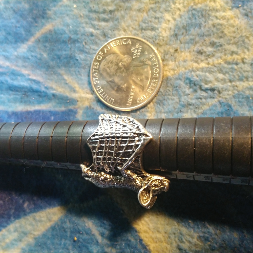 Bat ring (1) - Picture 2 of 4